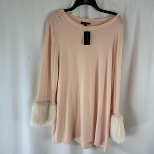 NWT Lane Bryant light Pink Fur Cuff Scoop Neck Pullover Sweater
Plus Size 14/16